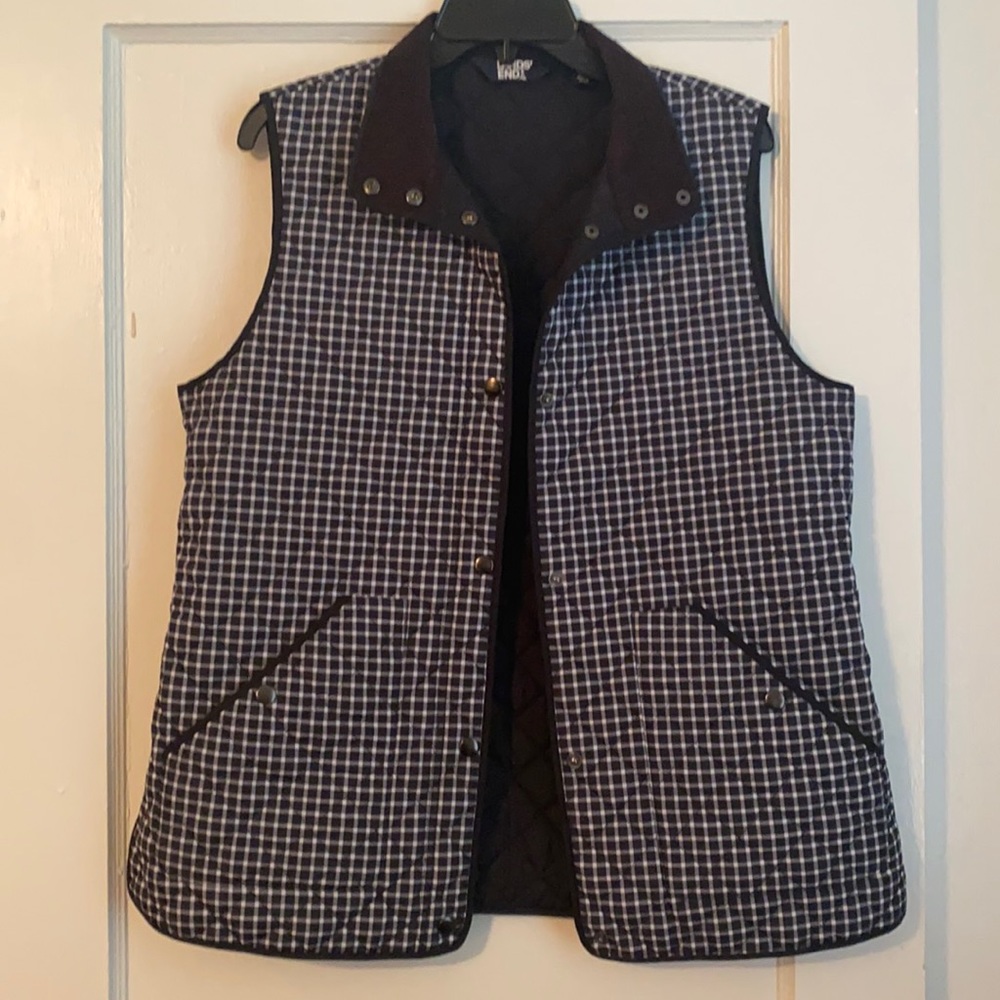 Lands’ End Vest Size M